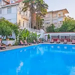 Bueyuekada Splendid Palace 3*