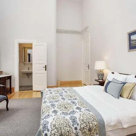 Bueyuekada Splendid Palace 3*