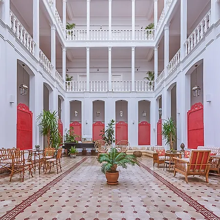 Hotel Bueyuekada Splendid Palace