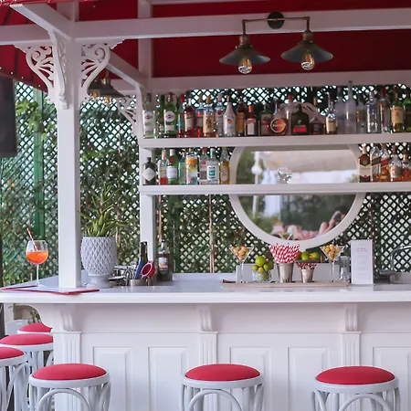 호텔 Bueyuekada Splendid Palace 3*