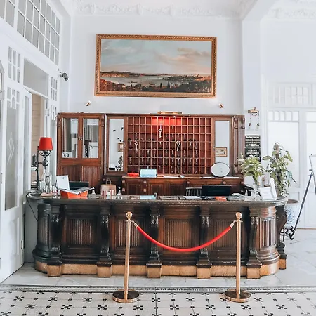 Hotel Bueyuekada Splendid Palace