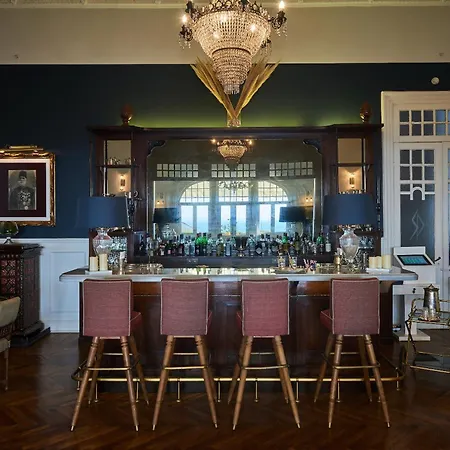 Bueyuekada Splendid Palace 酒店