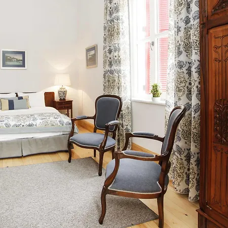 Splendid Palace 2*
