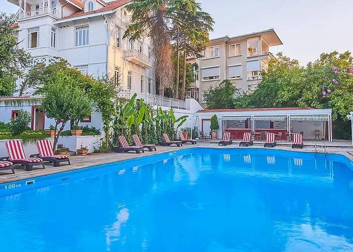 Bueyuekada Splendid Palace 3*