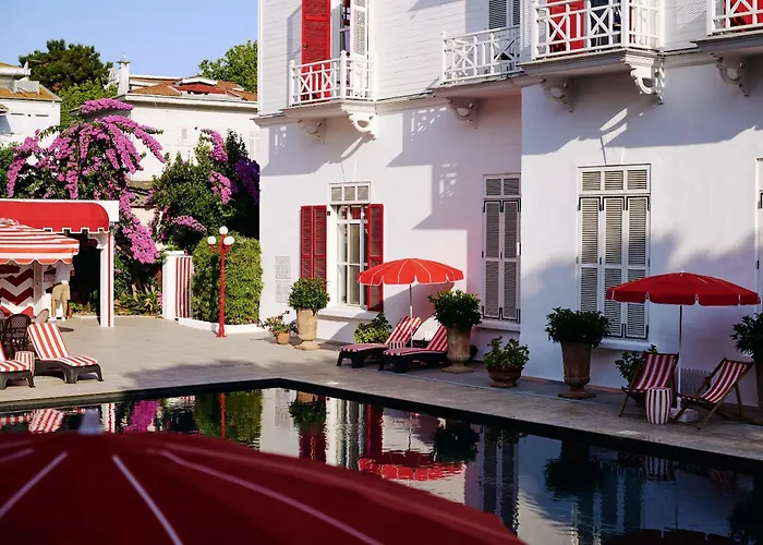 Bueyuekada Splendid Palace Prinseneilanden