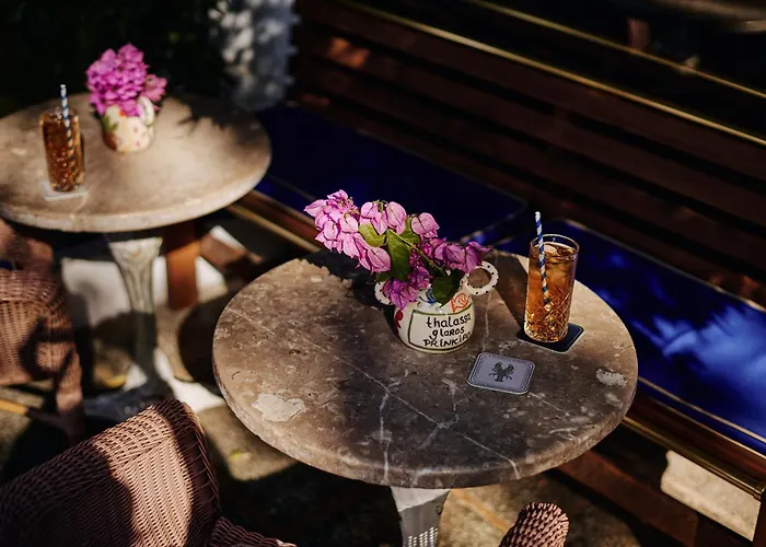 Bueyuekada Splendid Palace Hotel Prinseneilanden